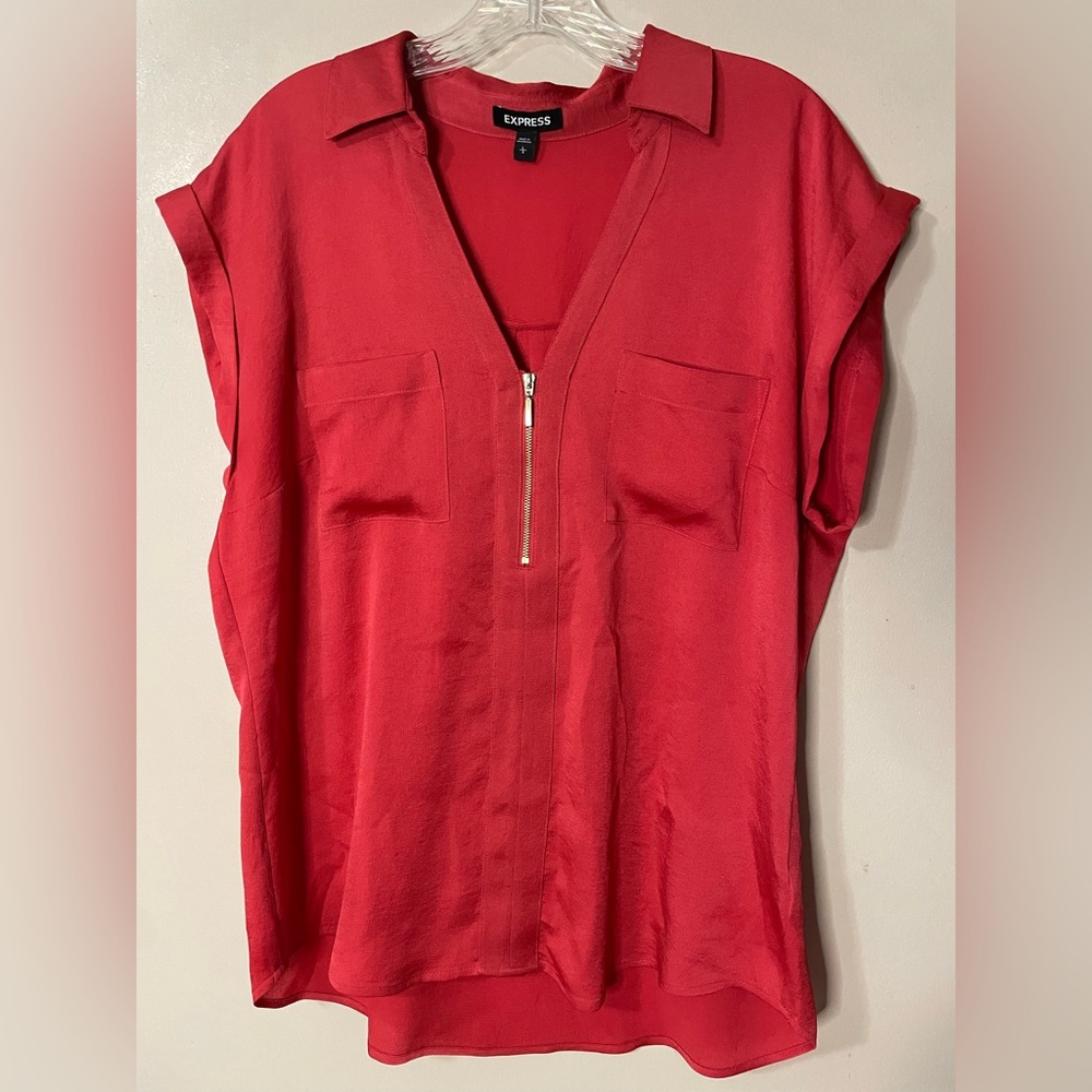 Express Red Short Sleeve Blouse with Zipper Detail